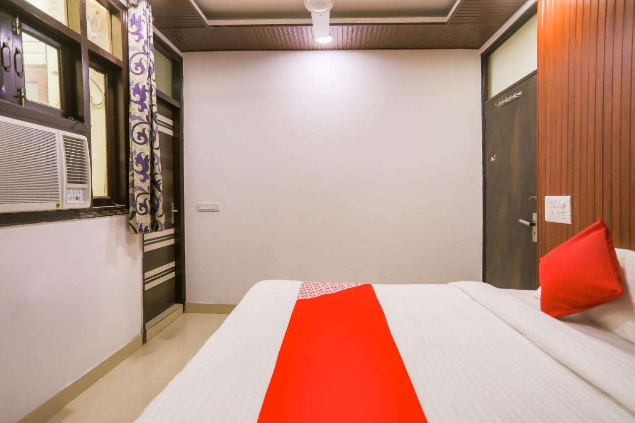 Oyo Jai Palace New Delhi Exterior photo